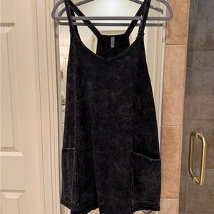 Stylish Black Sleeveless Dress